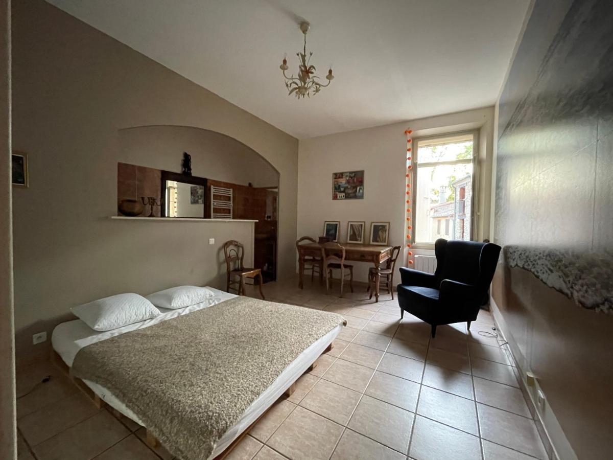 One Bedroom Apartment Place De L'Eglise, Ceret Céret Exterior foto